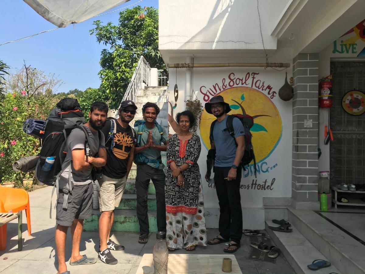 Sun n Soil Backpacker Hostel Lachhiwala Exteriör bild