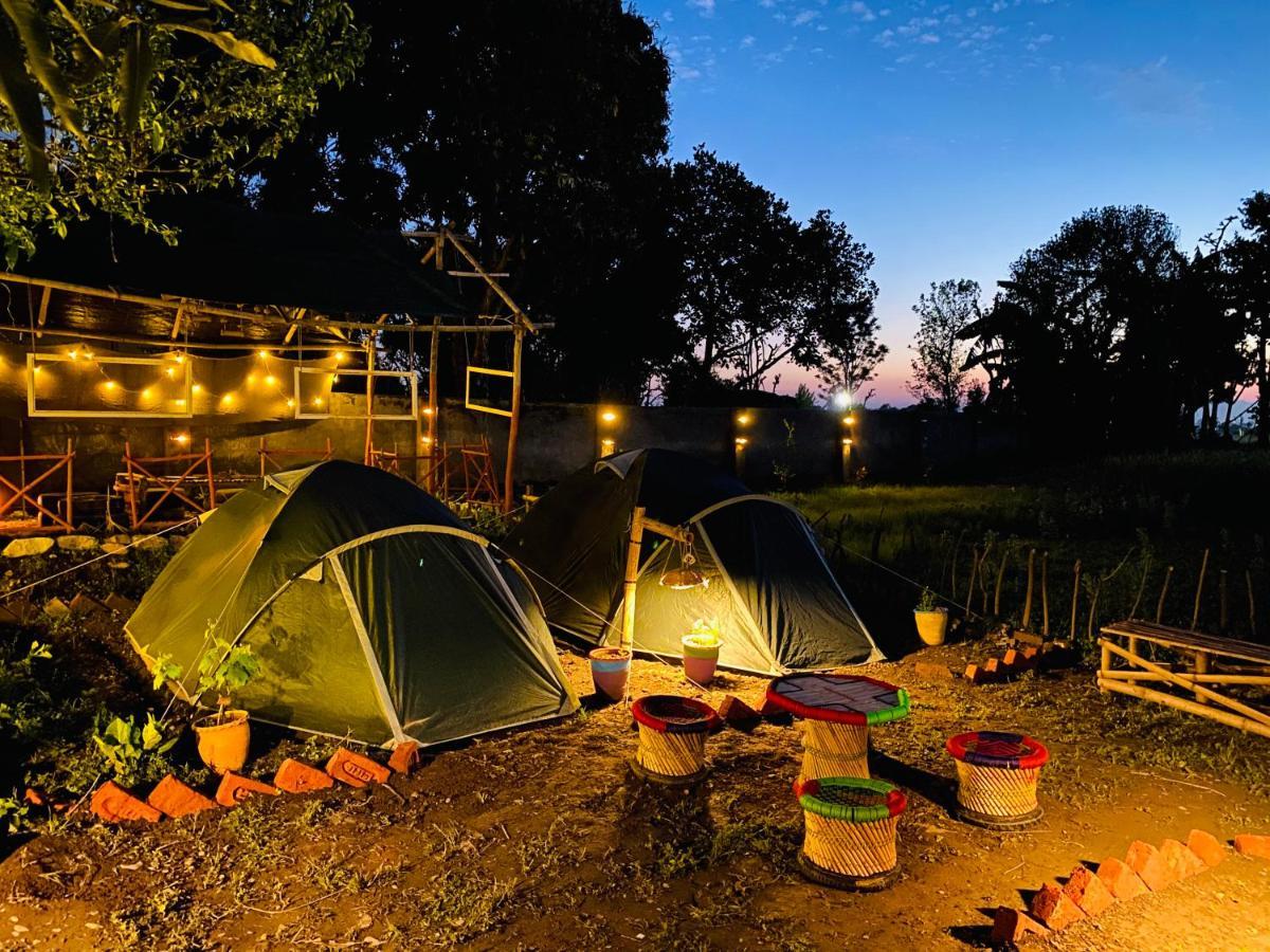 Sun n Soil Backpacker Hostel Lachhiwala Exteriör bild
