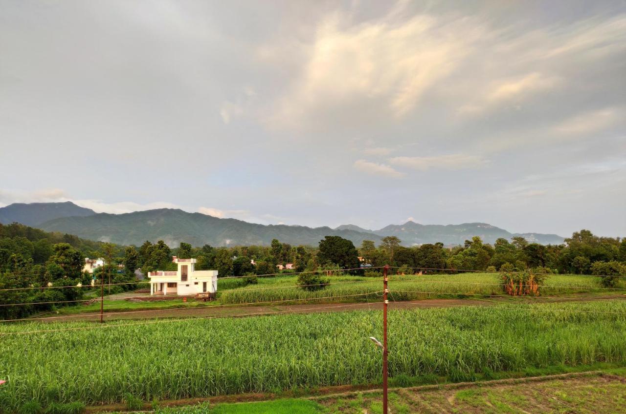 Sun n Soil Backpacker Hostel Lachhiwala Exteriör bild