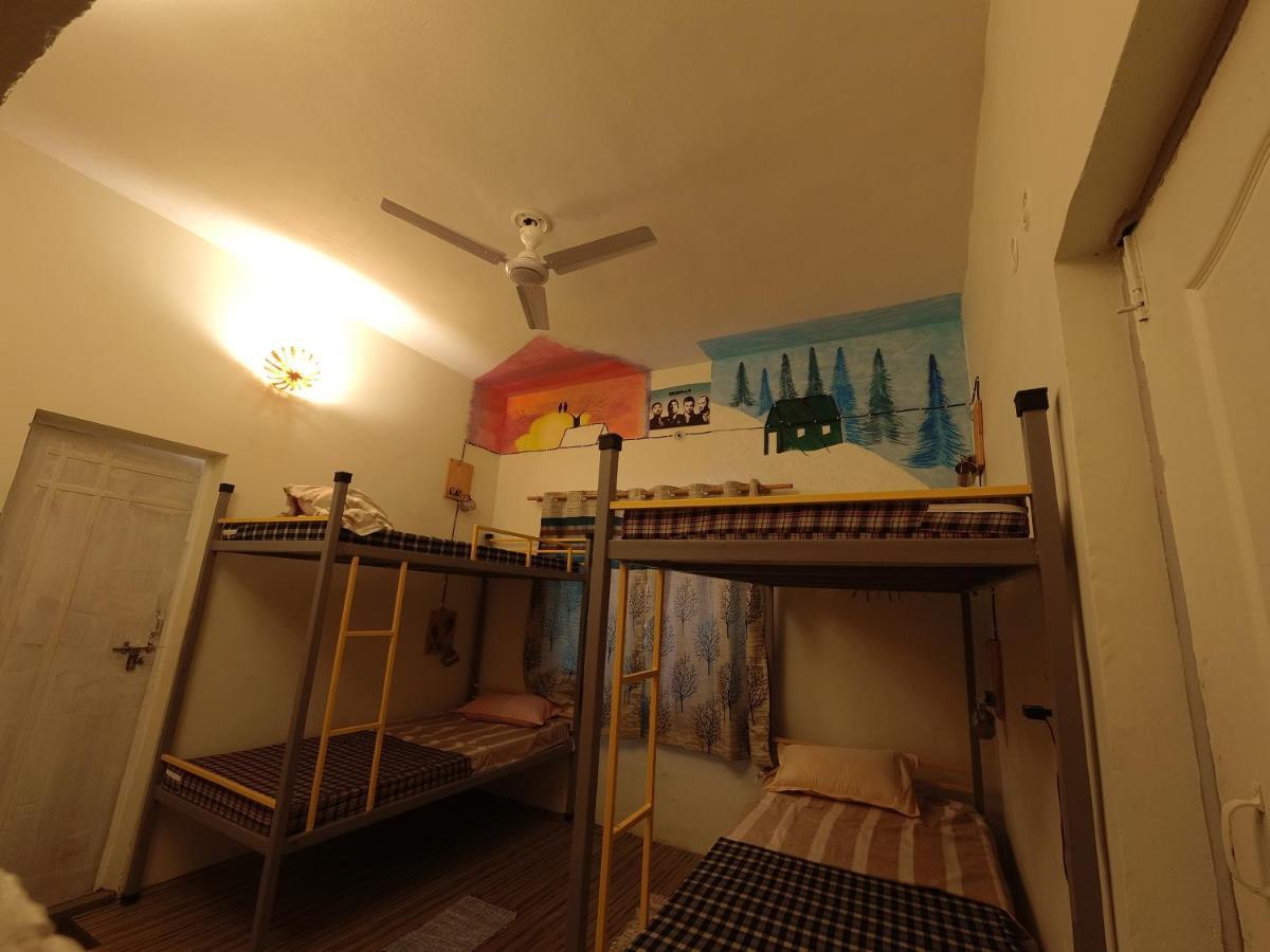 Sun n Soil Backpacker Hostel Lachhiwala Exteriör bild