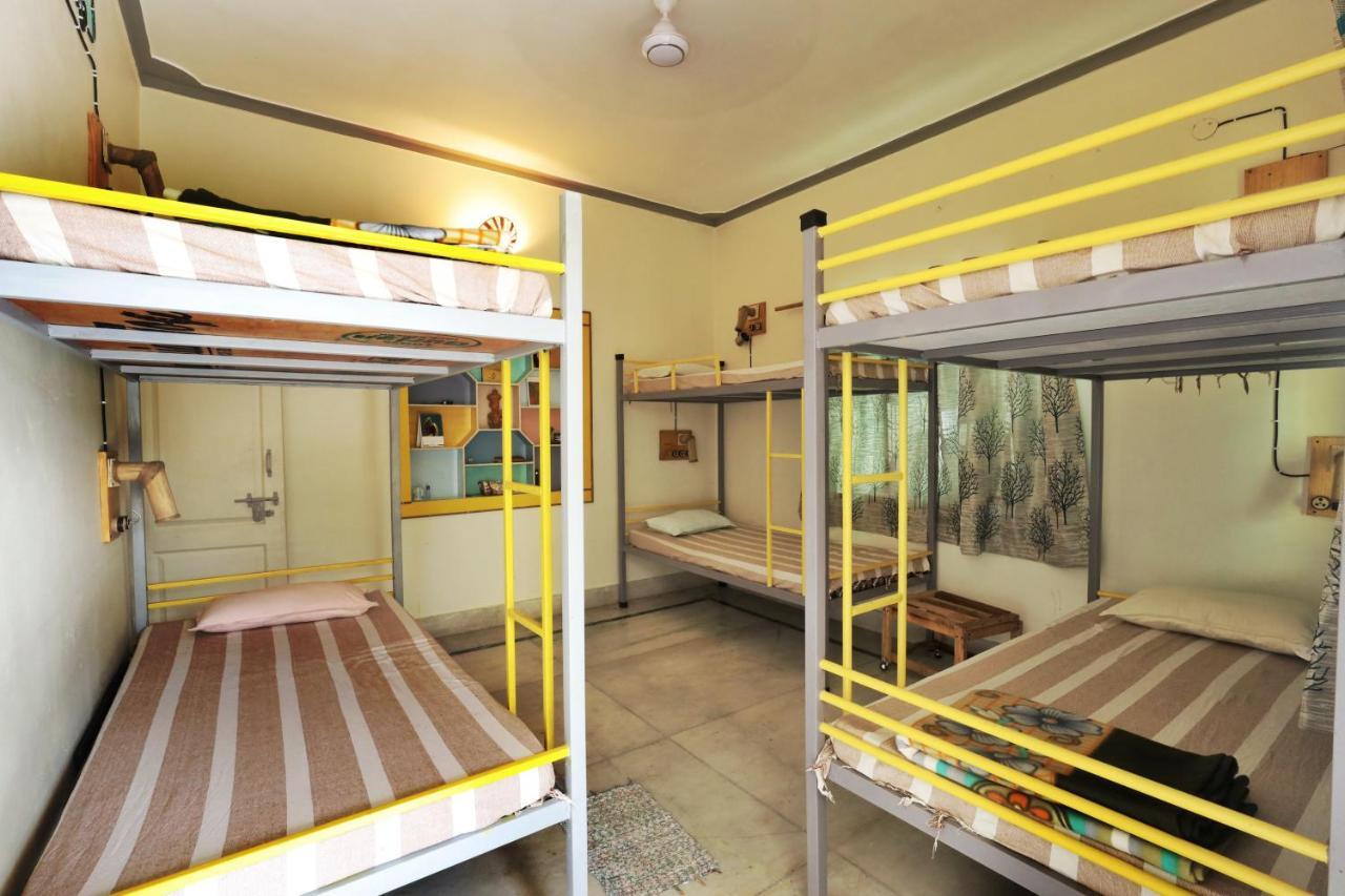 Sun n Soil Backpacker Hostel Lachhiwala Exteriör bild